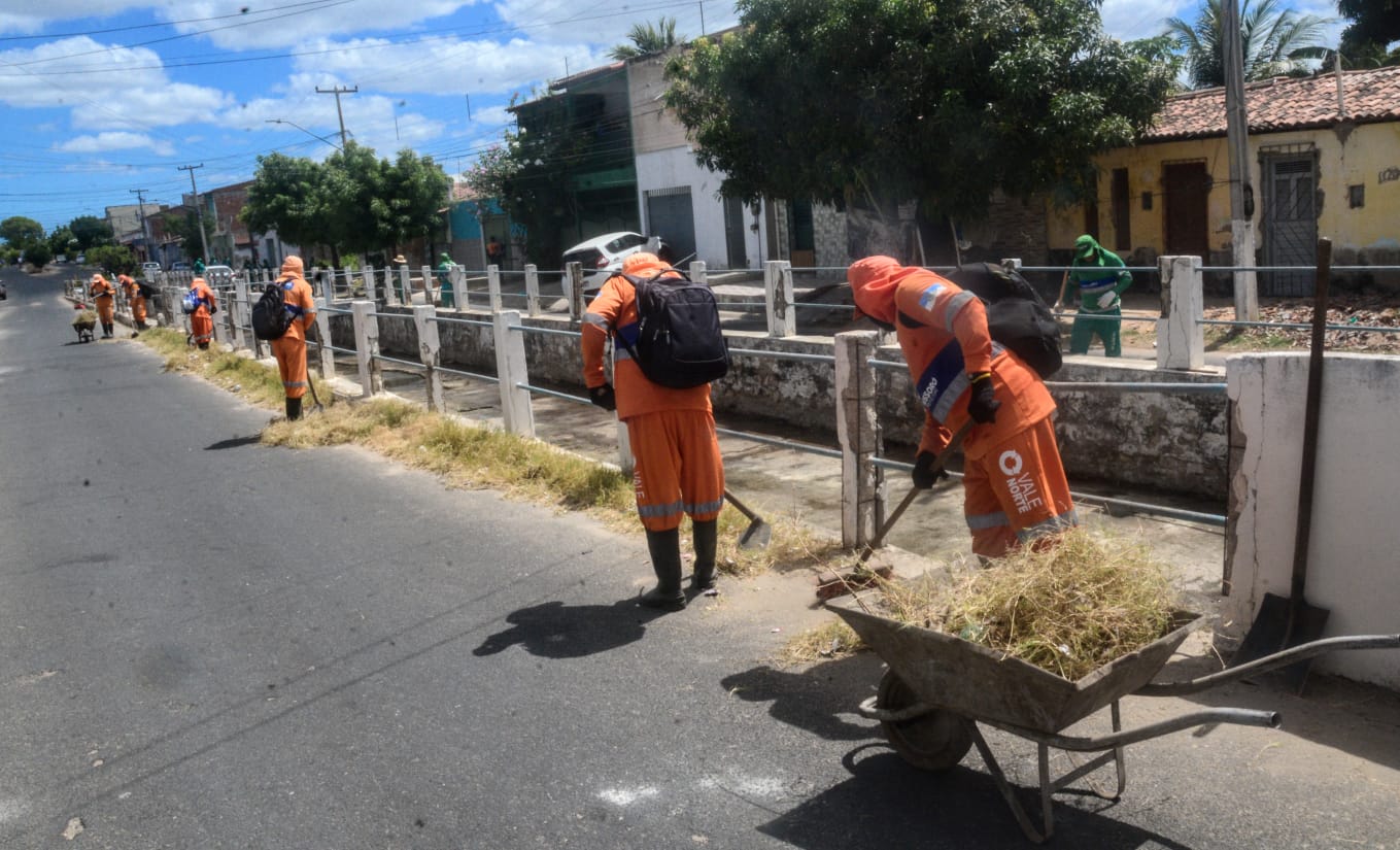Ações do programa “Mossoró Limpa” contemplam o bairro Barrocas