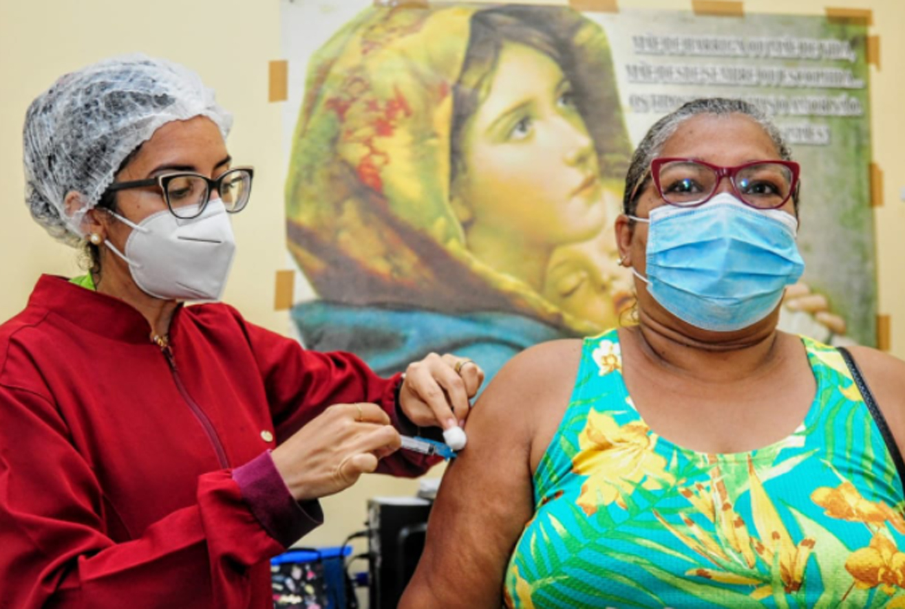 Mossoró Vacina amplia faixa etária para pessoas com comorbidades