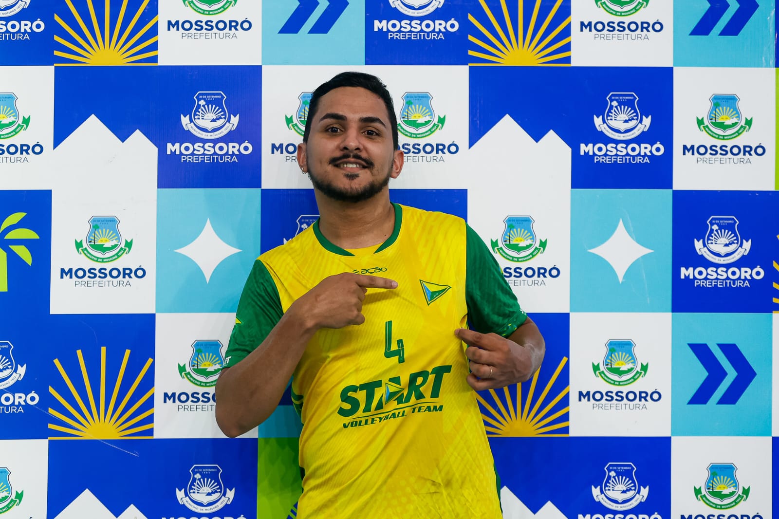 Karlos Eduardo da equipe Start Volei.jpeg