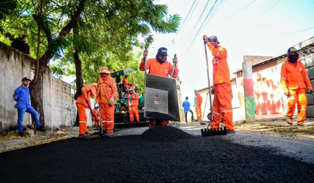 Operação tapa-buracos de asfalto— Foto: Wilson Moreno(Secom/PMM)