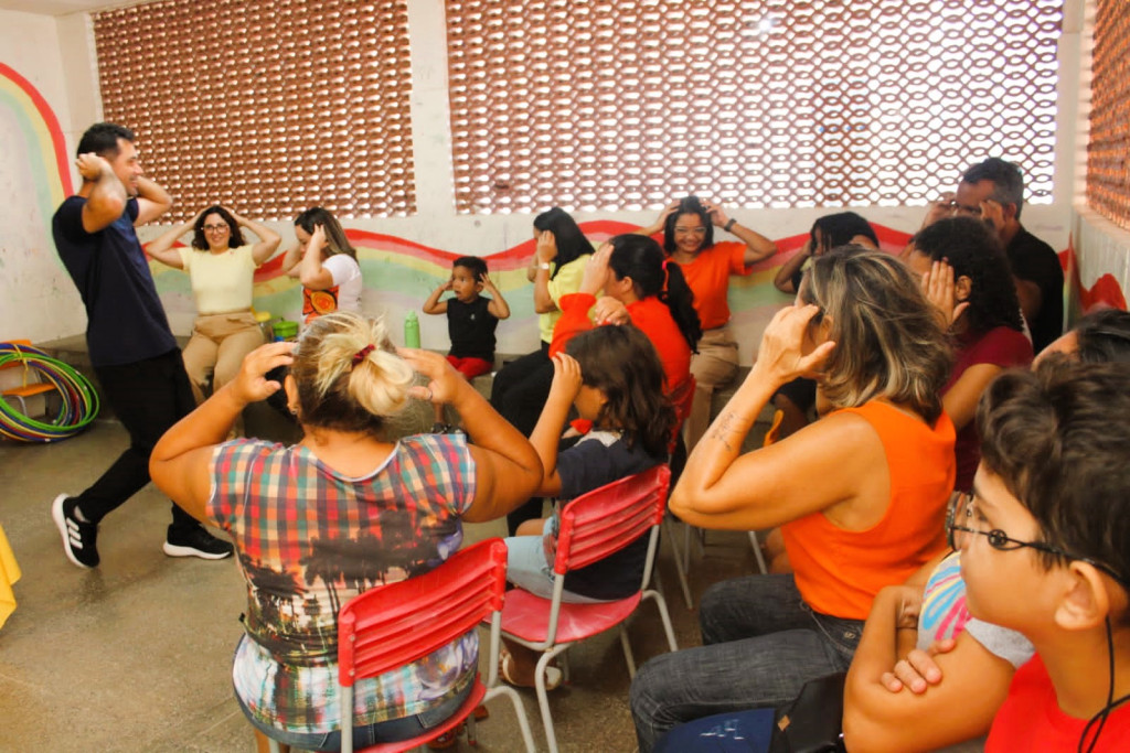 O momento foi de muita interação e informação com crianças, pais e mães — Foto: Walmir Alves (Secom/PMM)