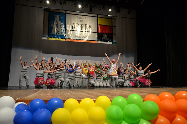 Ballet infantil da Escola de Artes se apresenta no Teatro Dix-Huit Rosado