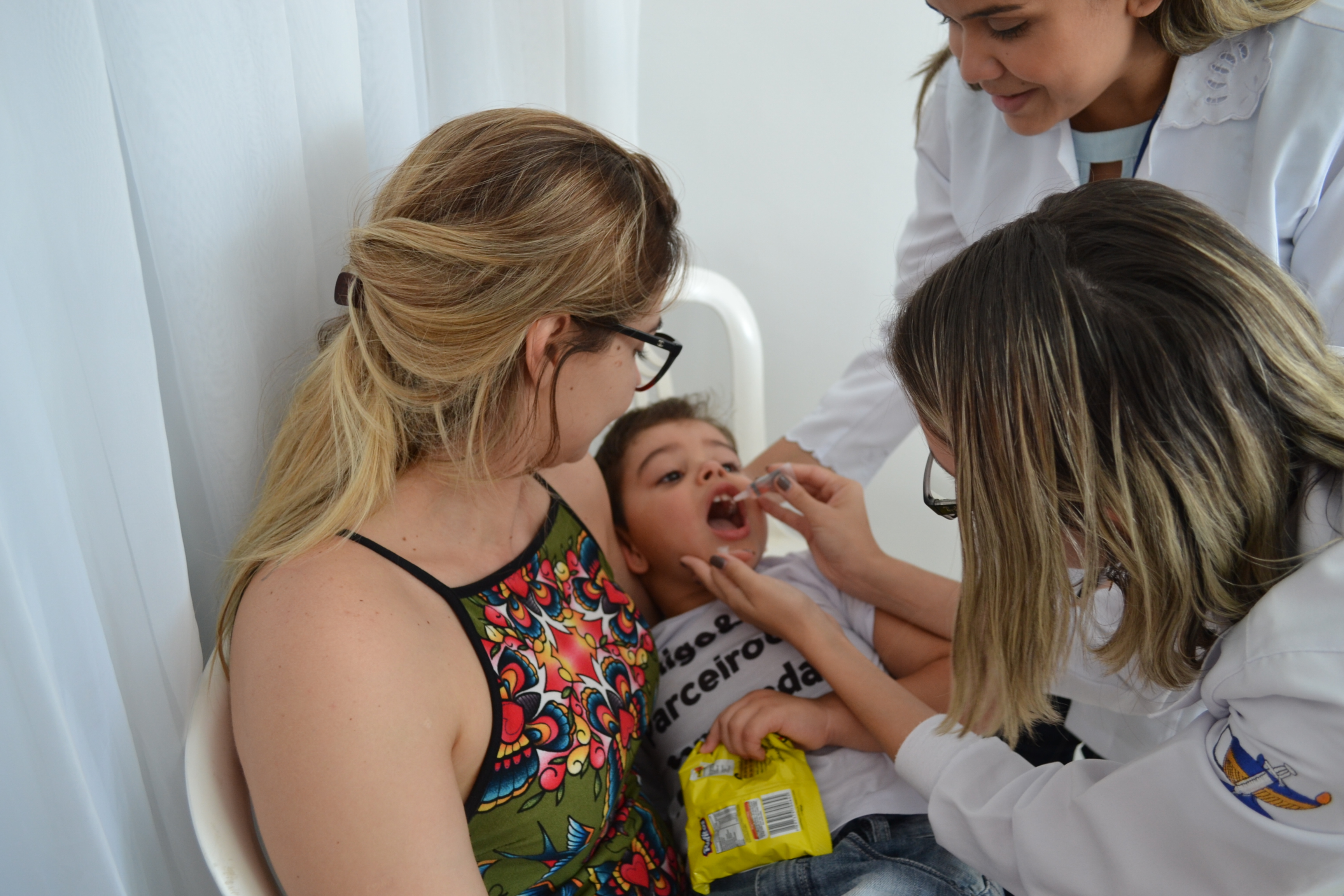 Secretaria de Saúde supera meta de cobertura vacinal contra poliomielite e sarampo antes do fim da Campanha