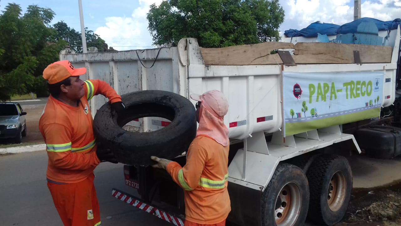 Secretarias de Saúde e Serviços Urbanos recolhem pneus em trabalho preventivo contra as arboviroses